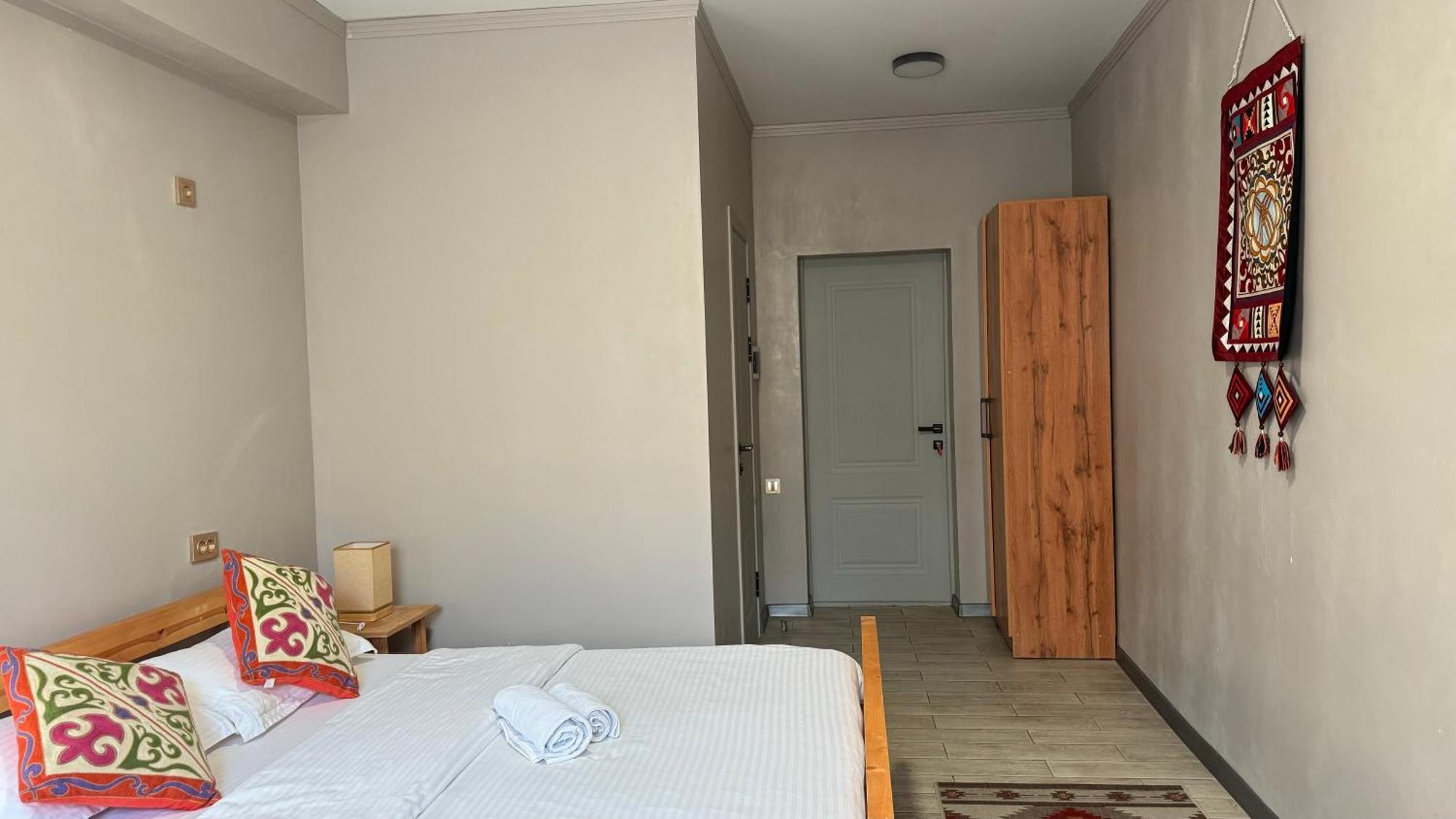 Salamat Hotel Bisjkek Eksteriør bilde