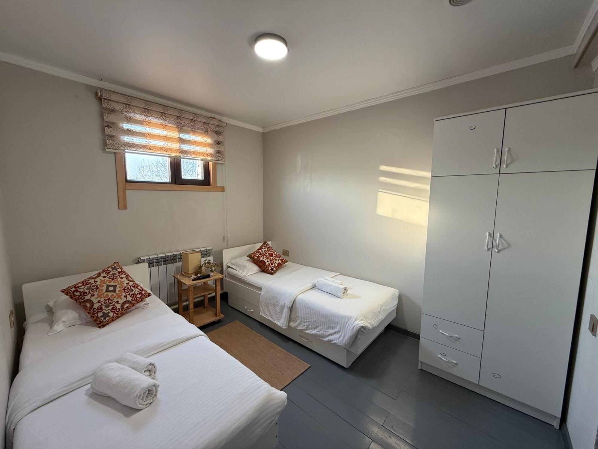 Salamat Hotel Bisjkek Eksteriør bilde
