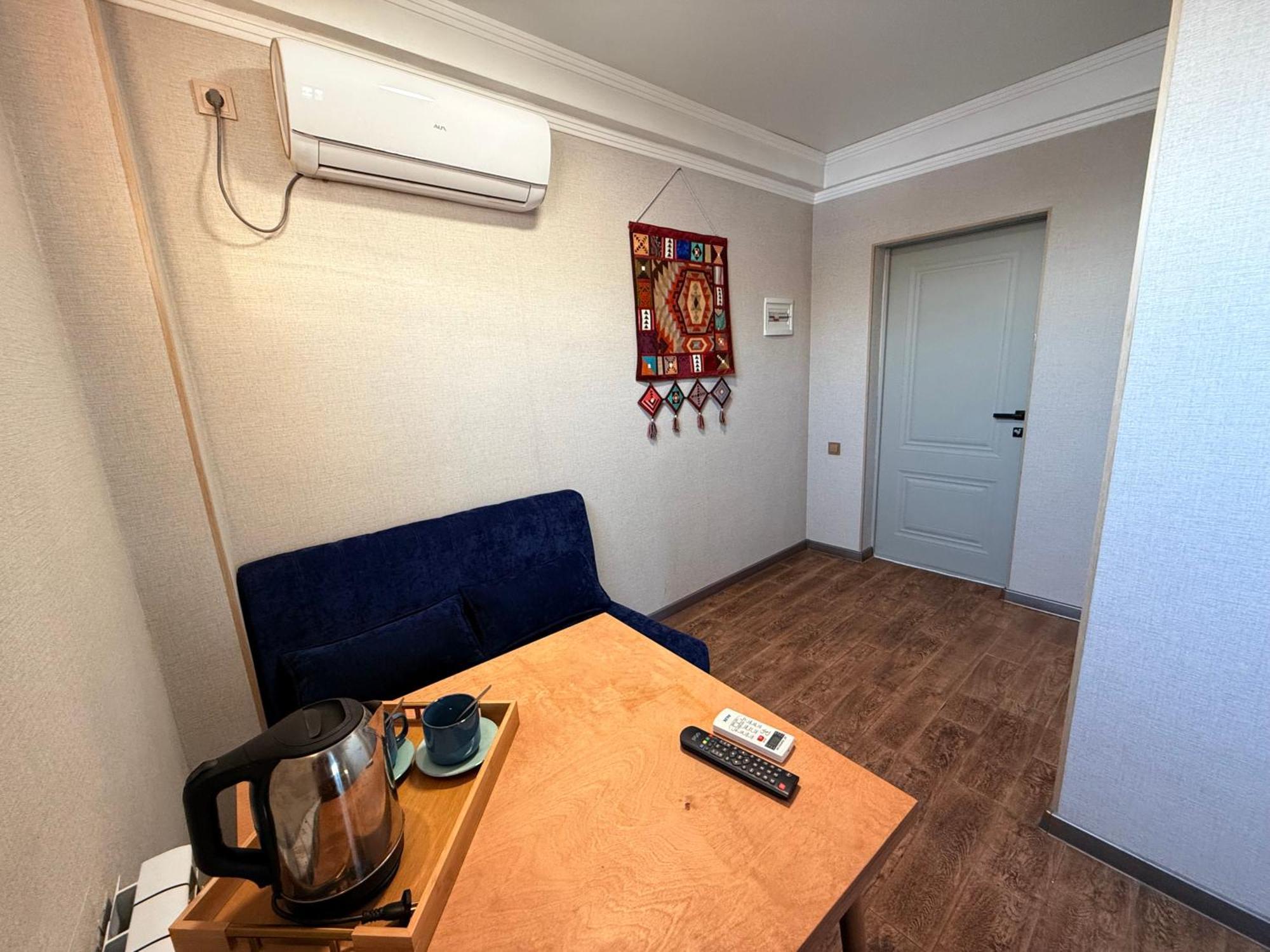 Salamat Hotel Bisjkek Eksteriør bilde
