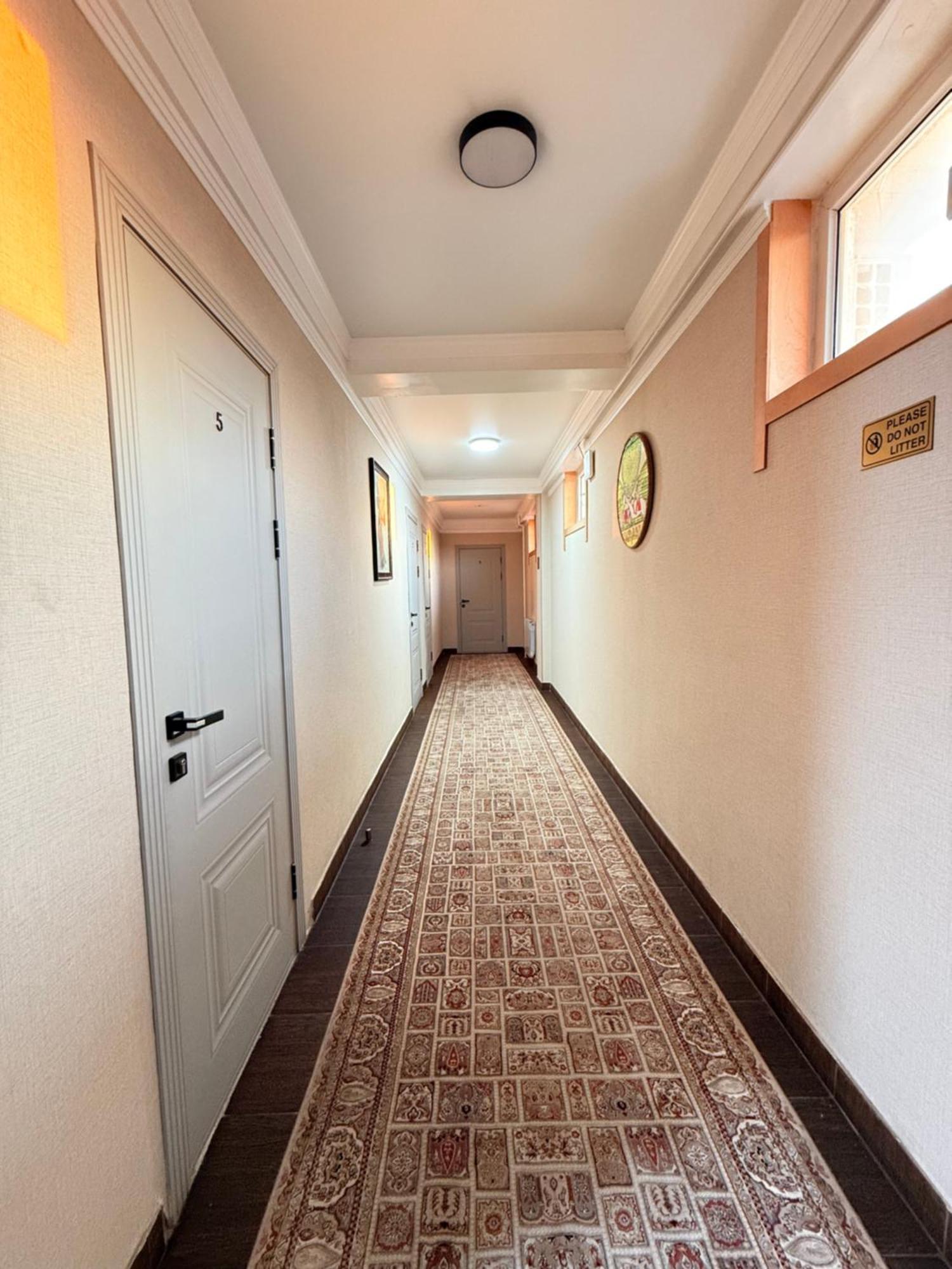 Salamat Hotel Bisjkek Eksteriør bilde